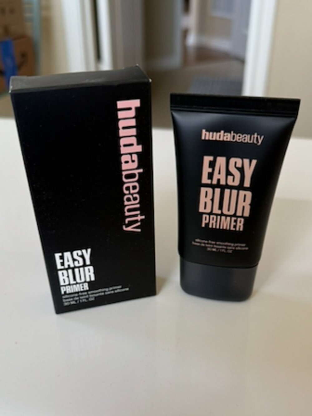 Huda Beauty Easy Blur Primer Matte